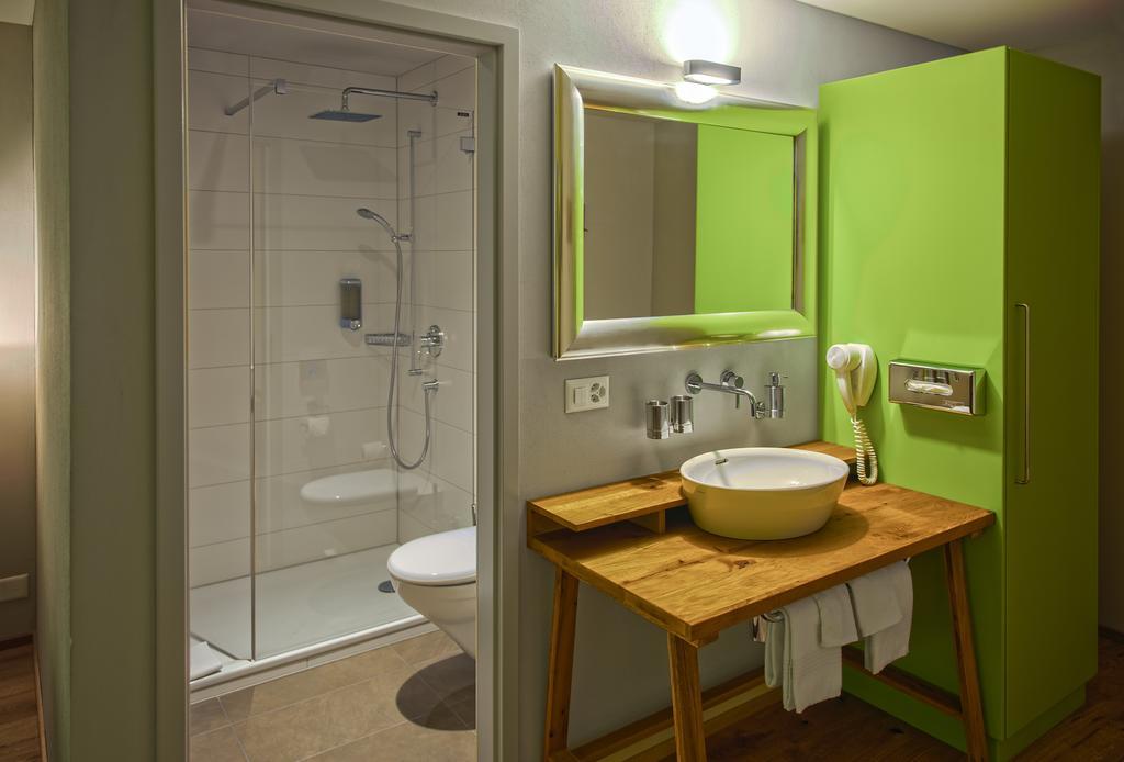 Hotel National フルティゲン 部屋 写真