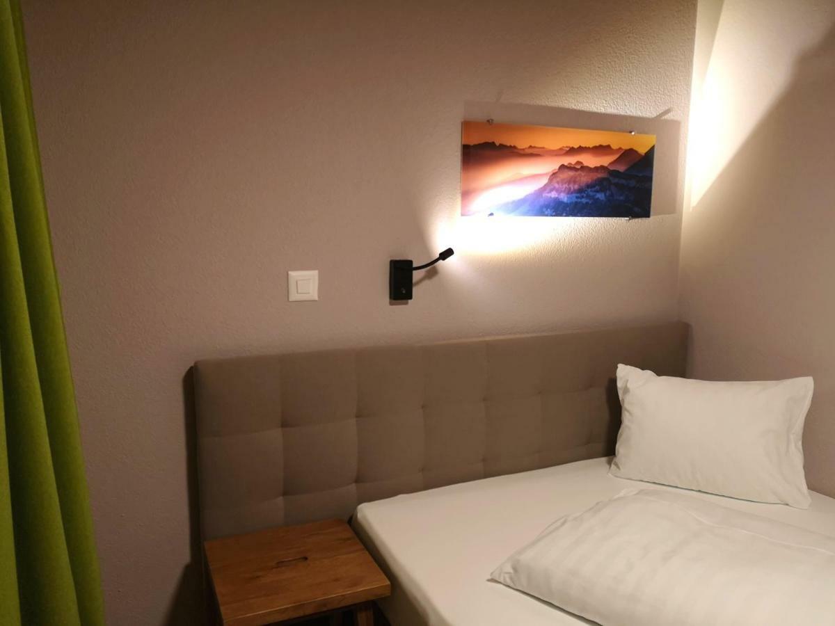 Hotel National フルティゲン エクステリア 写真